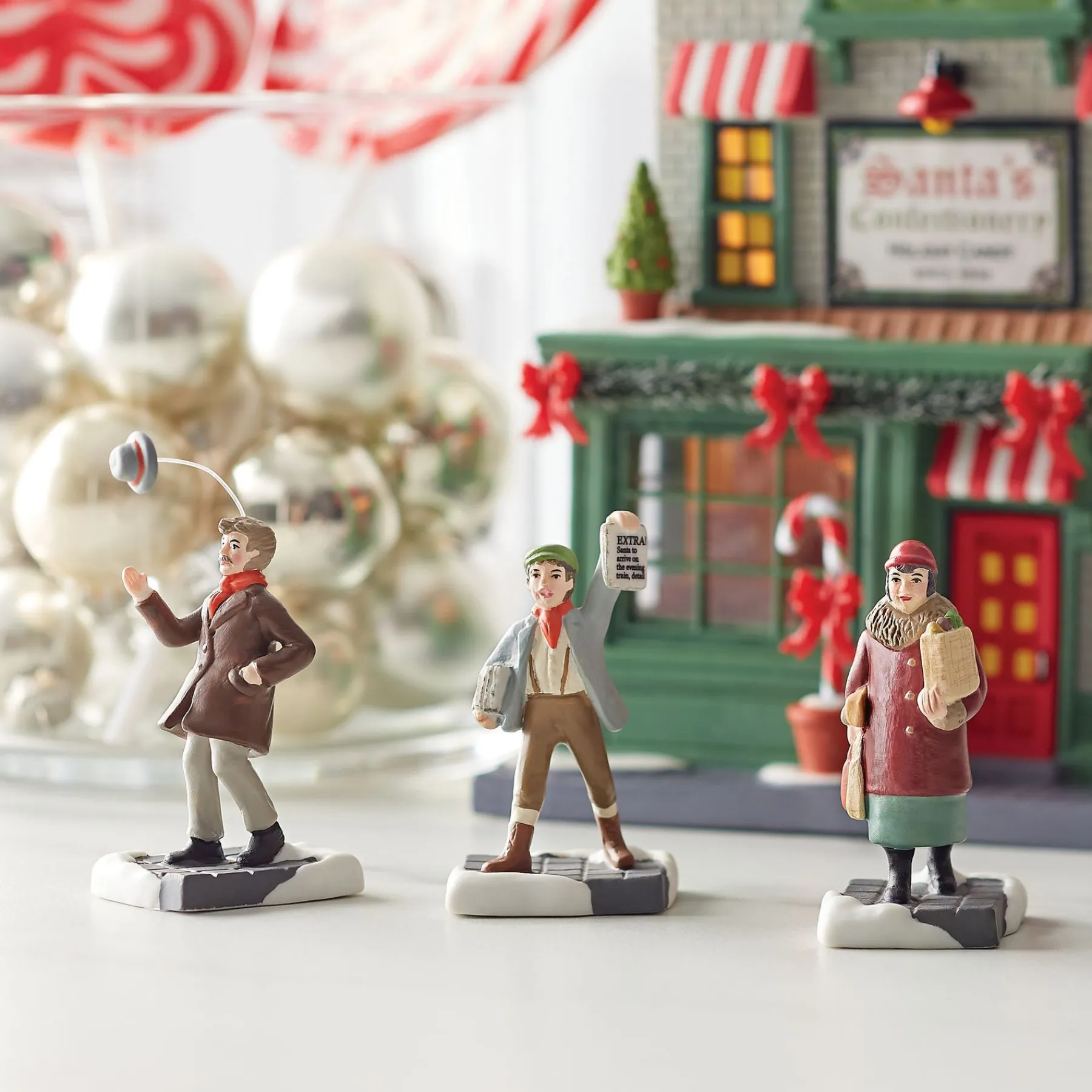 Department 56 Christmas In The City Series|Friends & Neighbors S/3